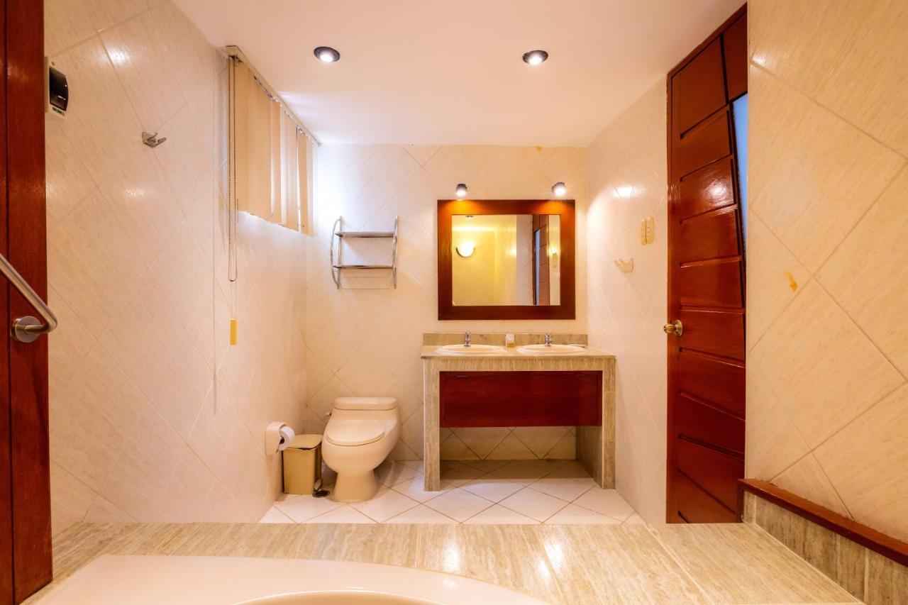 Hotel Country Trujillo Encalada Ngoại thất bức ảnh
