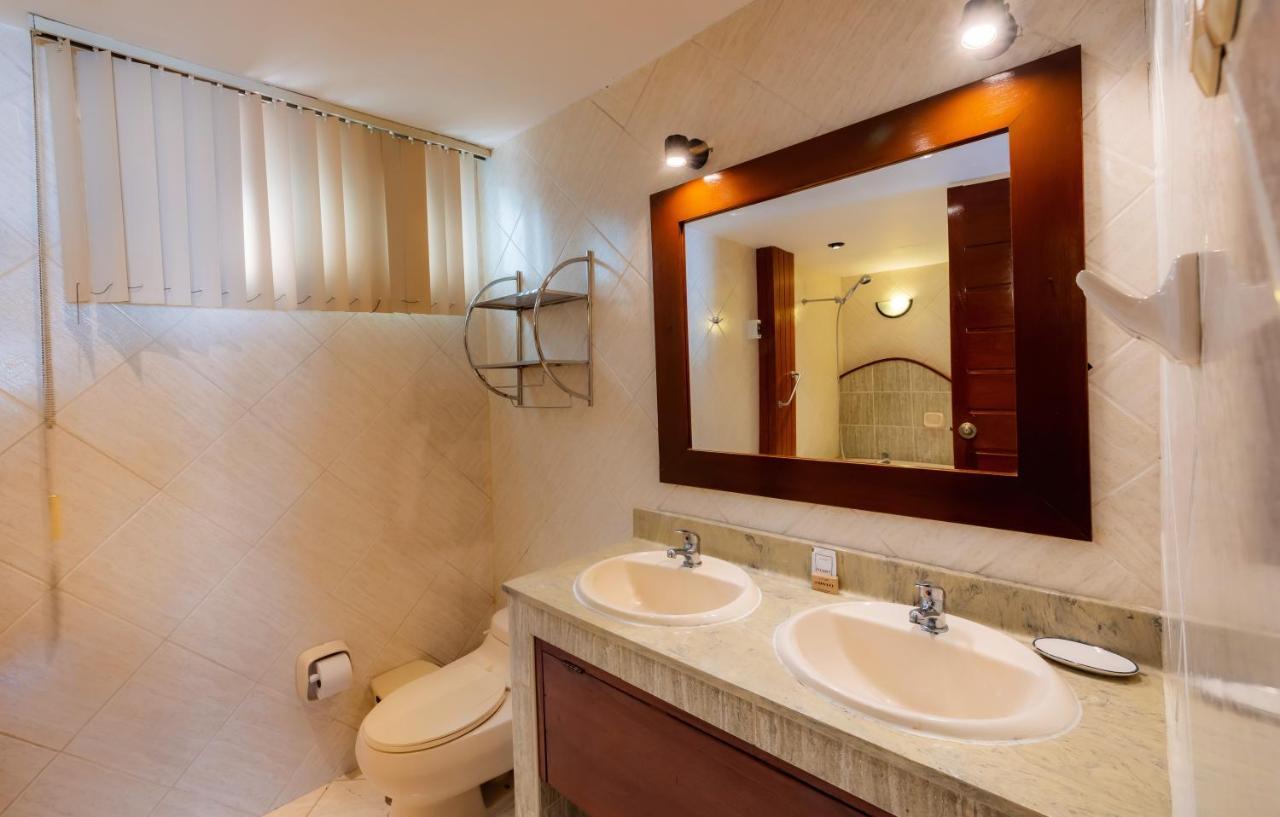 Hotel Country Trujillo Encalada Ngoại thất bức ảnh