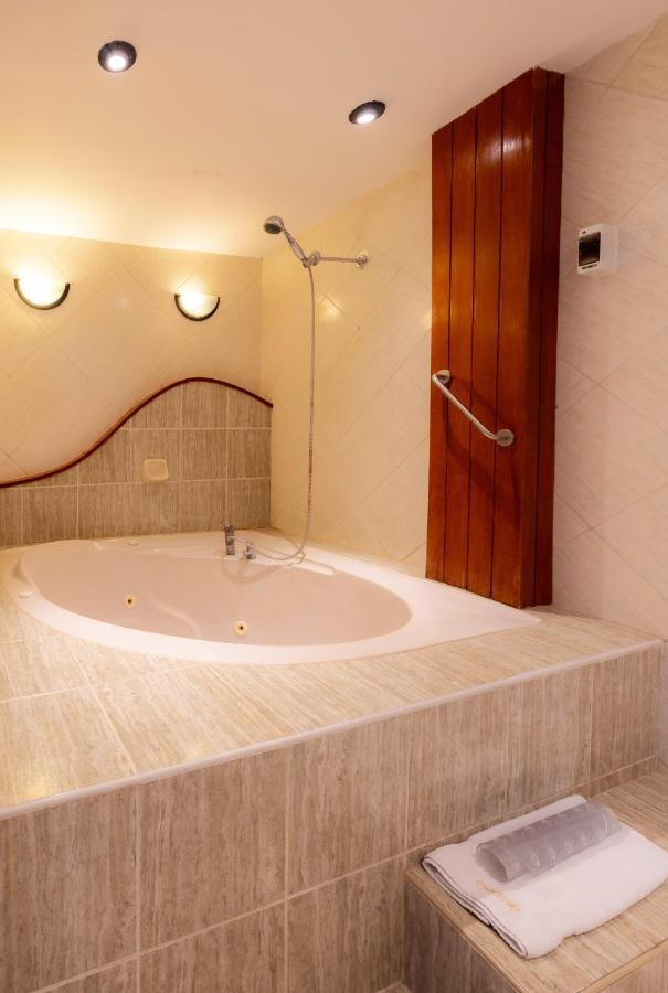 Hotel Country Trujillo Encalada Ngoại thất bức ảnh