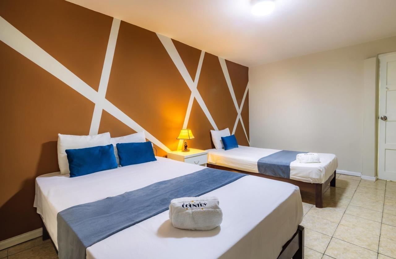 Hotel Country Trujillo Encalada Ngoại thất bức ảnh
