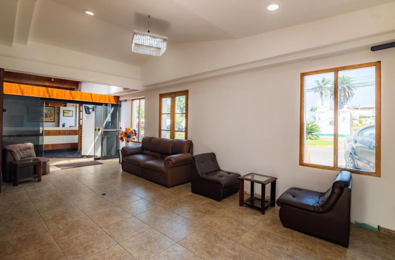 Hotel Country Trujillo Encalada Ngoại thất bức ảnh
