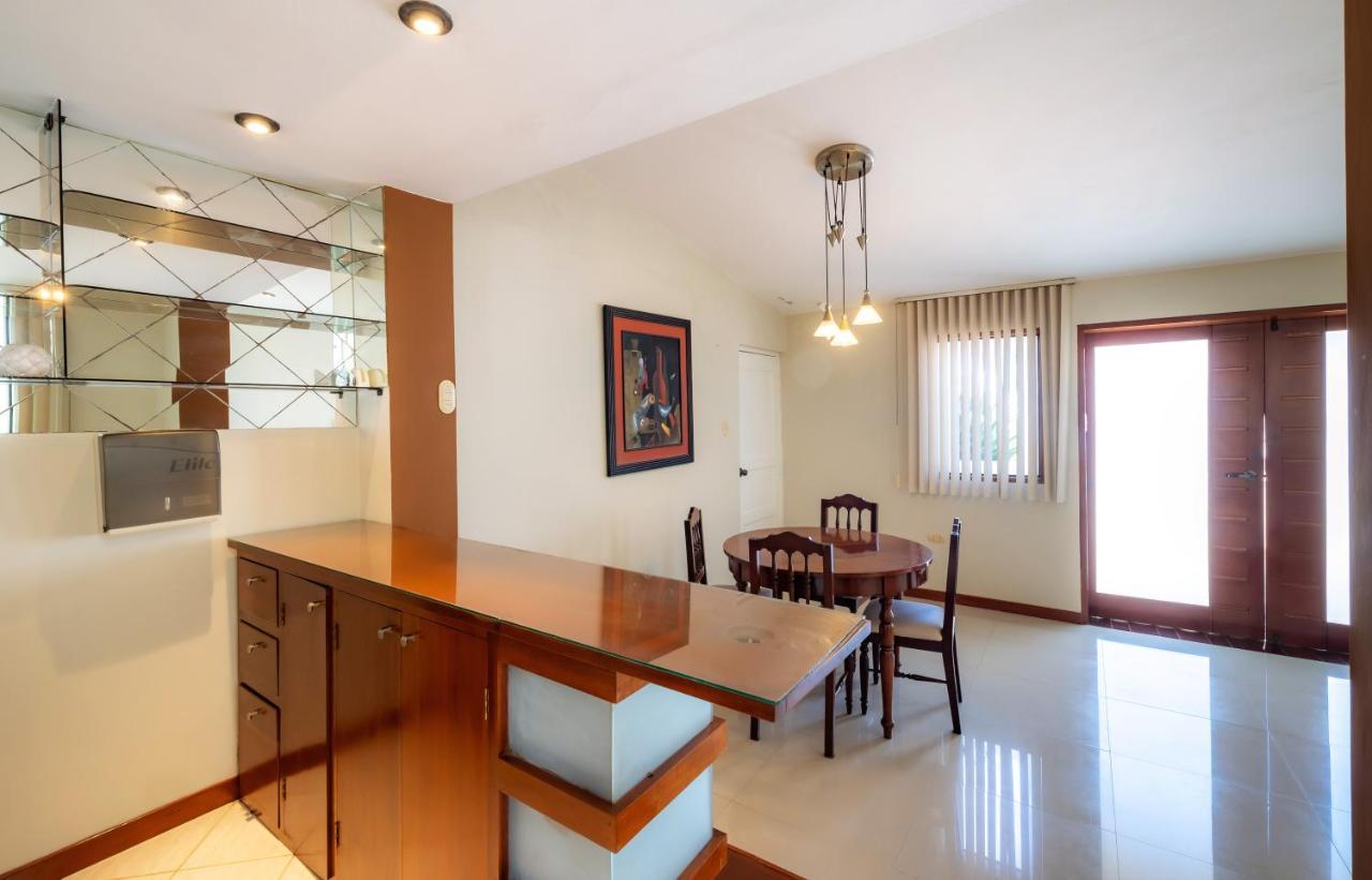 Hotel Country Trujillo Encalada Ngoại thất bức ảnh