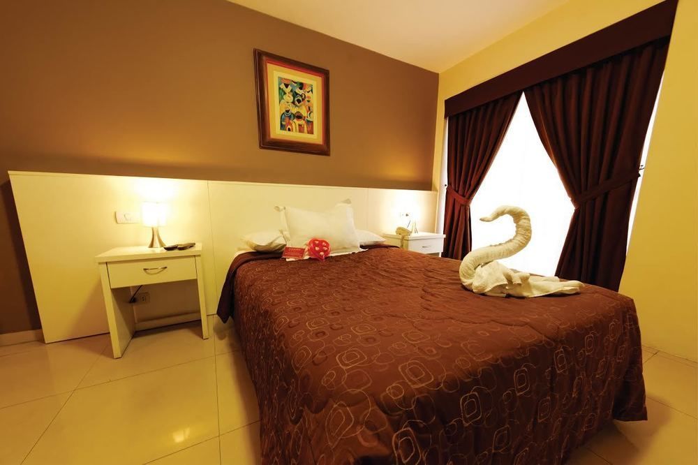 Hotel Country Trujillo Encalada Ngoại thất bức ảnh