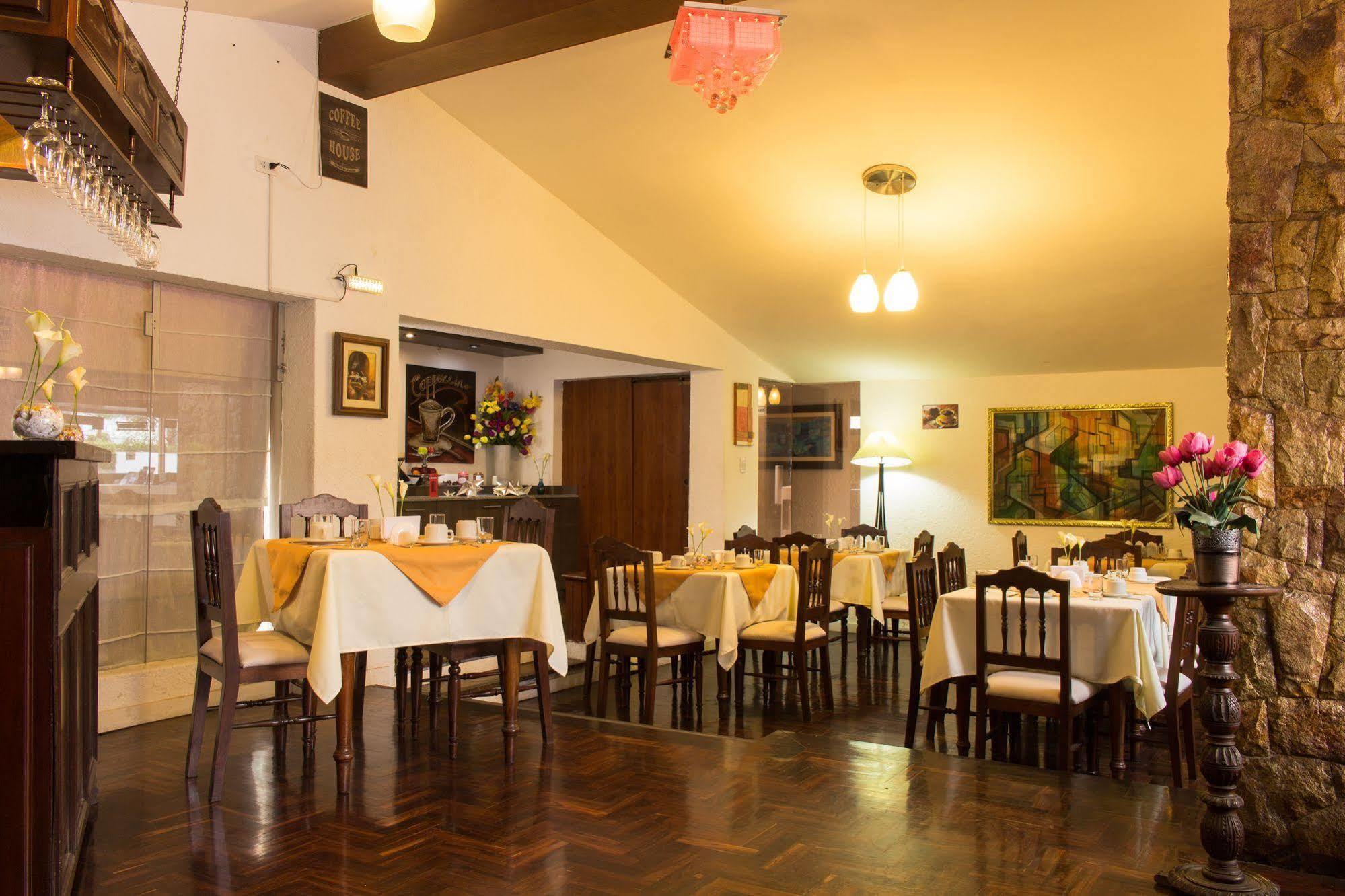 Hotel Country Trujillo Encalada Ngoại thất bức ảnh